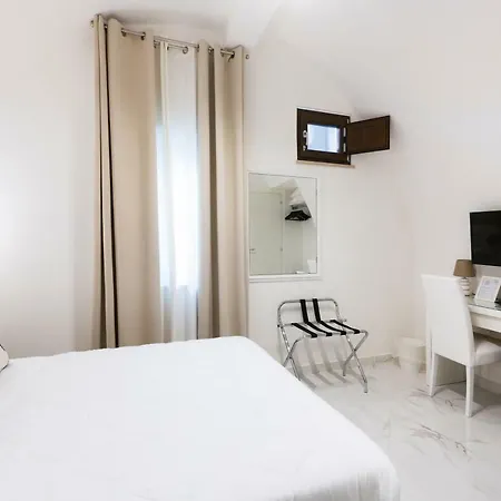 Center Bed and Breakfast Σορέντο